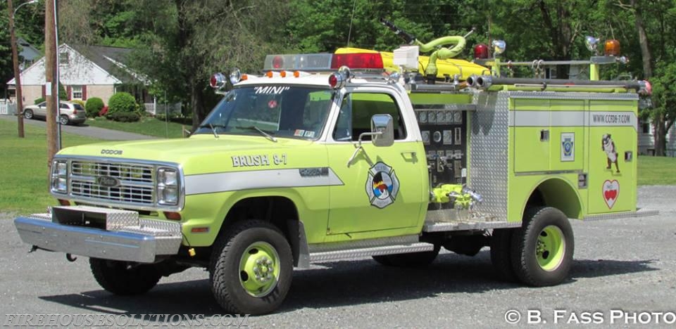 1981 Dodge/Pierce 425/250 Mini Pumper